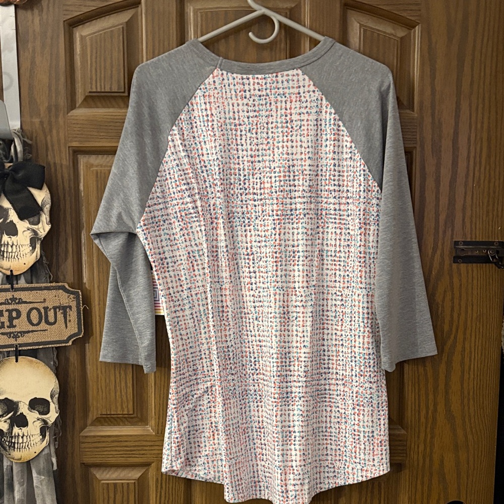 LuLaRoe “Randy” Speckled Baseball Tee - Picture 9 of 9